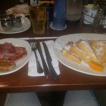Blueberry Hill Breakfast Cafe - Breakfast & Brunch Near Me - Oak Brook, Illinois