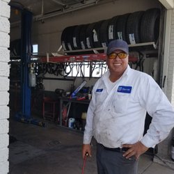 Freeway Chevron - Al--another of our great mechanics with 32 years experience.