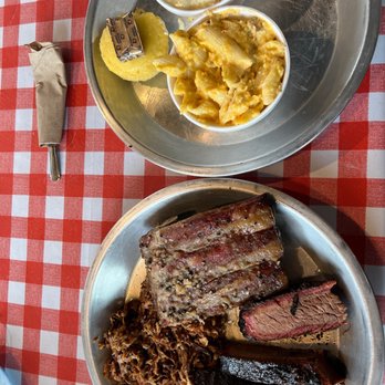 Gold Beach BBQ - Ribs, brisket, pulled pork, with corn bread, mac&cheese, and clam chowder- 3 meat sampler and 2 sides. Yum! - Barbeque Near Me - Gold Beach, Oregon