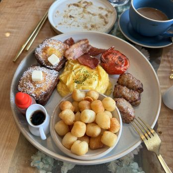 Don at Kitsilano - Asian Fusion Near Me - Vancouver, British Columbia