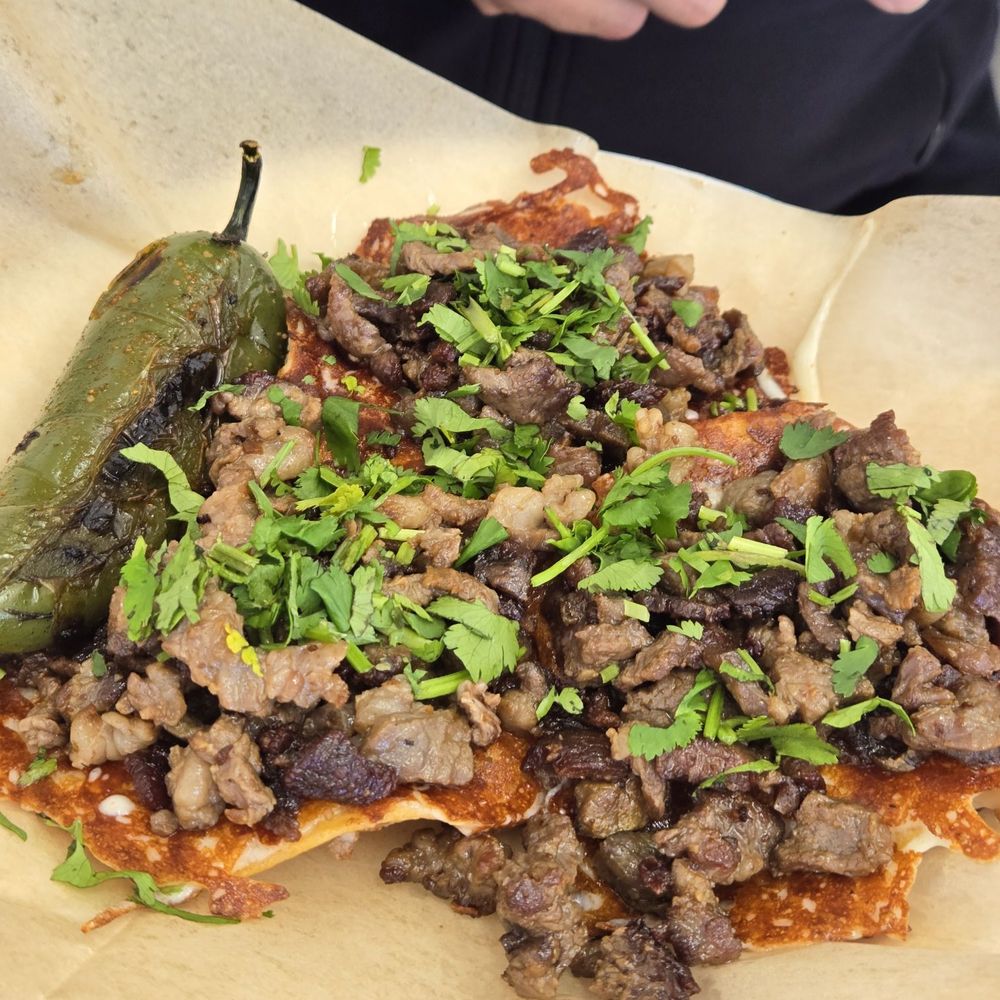 Tacos El Vampiro - Asada vampiros with no onion - Mexican Near Me - Sylmar, California