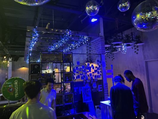 Theme House restaurant & karaoke by null