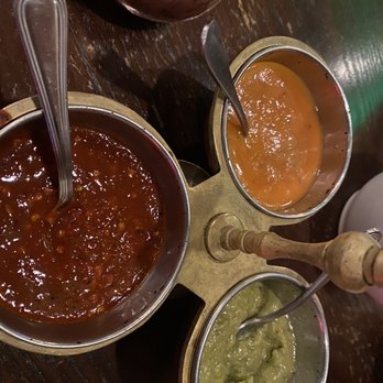 Himalayan Yak - That yummy sauce  ! - Himalayan/Nepalese Near Me - Jackson Heights, New York