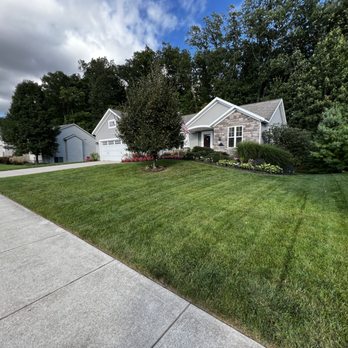 Highcrest Lawn Care - front of home - Lawn Services Near Me Highcrest Lawn Care - front of home - Lawn Services Near Me