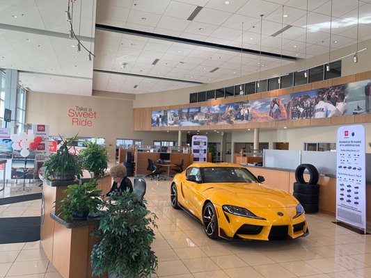 LARRY H. MILLER TOYOTA MURRAY - 50 Photos & 207 Reviews - 5650 S State ...