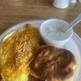 Vegetable omelette, grits, and a biscuit!