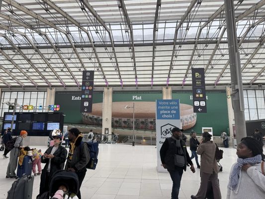 Gare du Nord by null