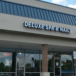 Deluxe Spa & Nails