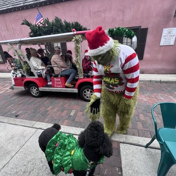 Forgotten Tonic - The grinch stopping by to say hello! - Wine Bars Near Me - Saint Augustine, Florida