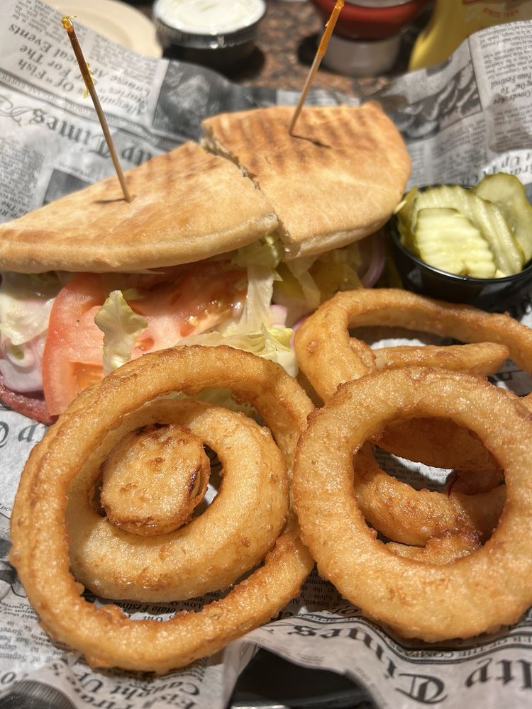 Orleans Sports Cafe — Mexican restaurant in Mount Clemens