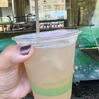 Twin Falls Farm Stand - sugar cane juice - Fruits & Veggies Near Me - Haiku, Hawaii Twin Falls Farm Stand - sugar cane juice - Fruits & Veggies Near Me - Haiku, Hawaii