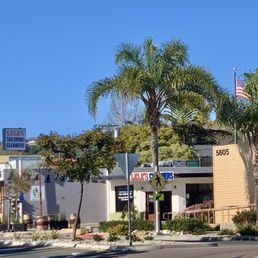 Exterior photo of Lele's Tailoring & Cleaners - La Jolla, California Exterior photo of Lele's Tailoring & Cleaners - La Jolla, California