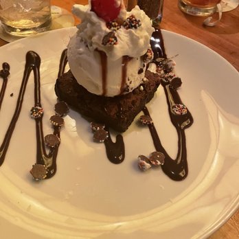California Pizza Kitchen - Brownie & sundae desert - Pizza Near Me - Chula Vista, California