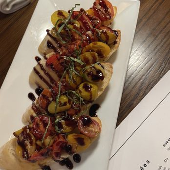 MOROSO Italian Ristorante - Bruschetta - Pizza Near Me - Waco, Texas