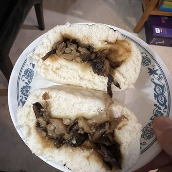 Papa Banh Bao - Vegetarian Mushroom Bao - Fast Food Near Me - Tukwila, Washington
