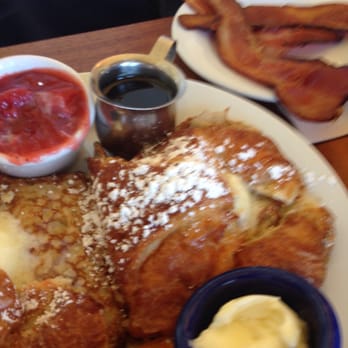 McKay Cottage Restaurant - Croissants French toast - American Near Me - Bend, Oregon