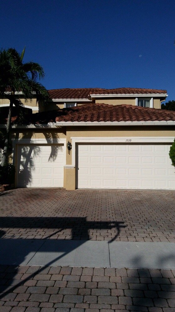 Slide of GetMyRoofCleaned