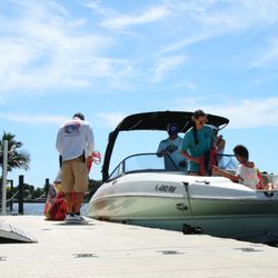 321 Boat Rentals - Boat leaving the dock