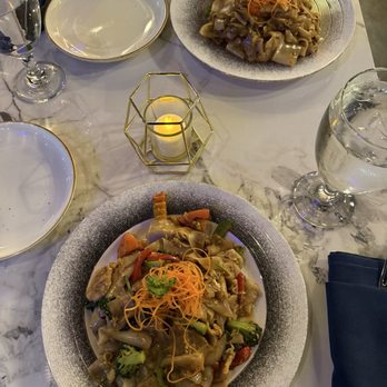 Thai Charm - Pad Kee Mow & Pad See-Ew - Thai Near Me - Frisco, Texas