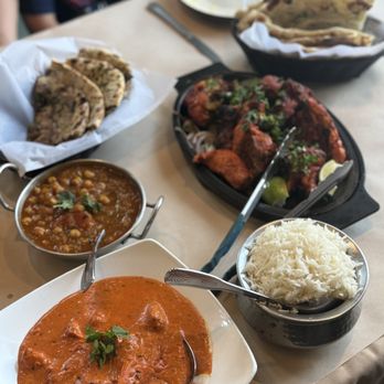 New Delhi Palace - Indian Near Me - Pasadena, California