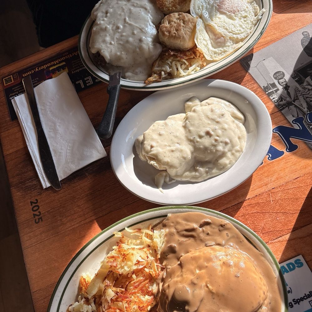 The Giant Chef - Loco Moco, Chicken Steak, Biscuit & Gravy - Breakfast & Brunch Near Me - Pleasant Hill, California The Giant Chef - Loco Moco, Chicken Steak, Biscuit & Gravy - Breakfast & Brunch Near Me - Pleasant Hill, California