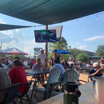 Memorial Trail Ice House - Picnic tables with lots of crisp/clear TV views "for and aft". - Sports Bars Near Me - Houston, Texas Memorial Trail Ice House - Picnic tables with lots of crisp/clear TV views "for and aft". - Sports Bars Near Me - Houston, Texas