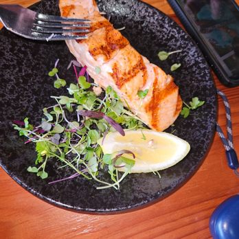 Hook & Anchor - Salmon - Seafood Near Me - Costa Mesa, California