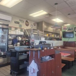 Mom's Diner