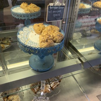 Robin Simmons Bakery - Desserts Near Me - Virginia Beach, Virginia Robin Simmons Bakery - Desserts Near Me - Virginia Beach, Virginia