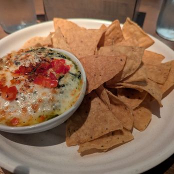 CARVE American Grille - Barton Creek - Spinach artichoke dip - New American Near Me - Austin, Texas CARVE American Grille - Barton Creek - Spinach artichoke dip - New American Near Me - Austin, Texas