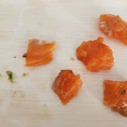 Inconsistency of fish pieces. Also not cut straight in cubes Inconsistency of fish pieces. Also not cut straight in cubes