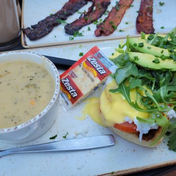 First Watch - BLT Eggs Benedict - Breakfast & Brunch Near Me - Leesburg, Virginia