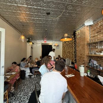 Nina’s Brunch - Interior is classic 1800s cum 2025 Toronto. - Breakfast & Brunch Near Me - Toronto, Ontario