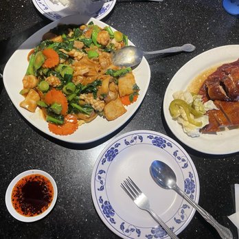Kim Tar - Seafood chow fun and roast duck - Chinese Near Me - Artesia, California