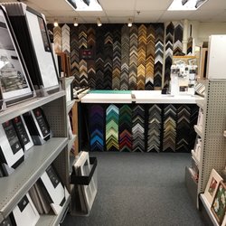 DeSerres - Custom framing services