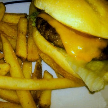 IHOP - Cheeseburger - IHOP - Los Angeles - Breakfast & Brunch Near Me - Los Angeles, California