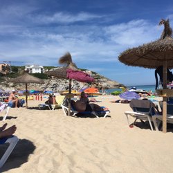 Cala Mesquida - Písek, slunečníky, moře, slunce, je tu prima...