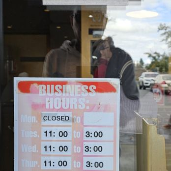 Guy's For Lunch - 15 minute in and out wait on a Tuesday - Salad Near Me - Roseville, California Guy's For Lunch - 15 minute in and out wait on a Tuesday - Salad Near Me - Roseville, California