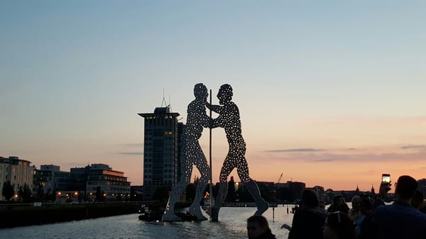 Molecule Man by null