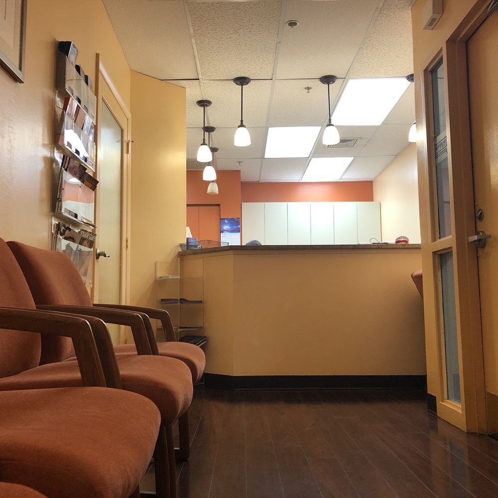 Paul S. Yi, D.D.S., P.A - Simple, yet comfortable waiting area - General Dentistry Near Me - Baltimore, Maryland Paul S. Yi, D.D.S., P.A - Simple, yet comfortable waiting area - General Dentistry Near Me - Baltimore, Maryland