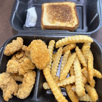 Zaxbys - 8 piece Boneless Wings Platterwings - Fast Food Near Me - Collierville, Tennessee Zaxbys - 8 piece Boneless Wings Platterwings - Fast Food Near Me - Collierville, Tennessee