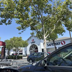 Safeway - Front of the store.