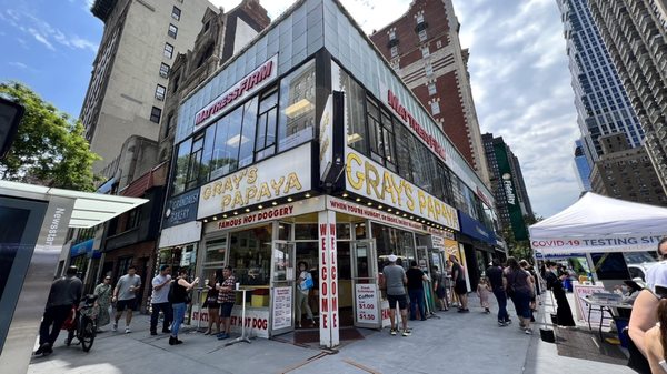 Gray's Papaya by null