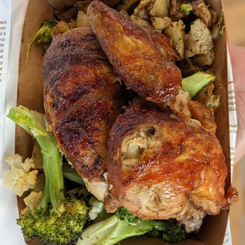 Roadside Rotisserie - Chicken was dry, the broccoli and cauliflower were not edible - Chicken Shop Near Me - Alameda, California