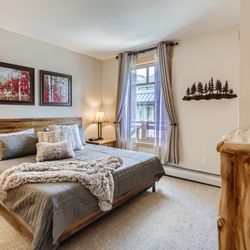 Lark Mountain Group - Keller Williams Preffered Realty - Tucker Mountain Lodge, Copper Mountain Colorado - 2 Bed/2 Bath, with King Bed