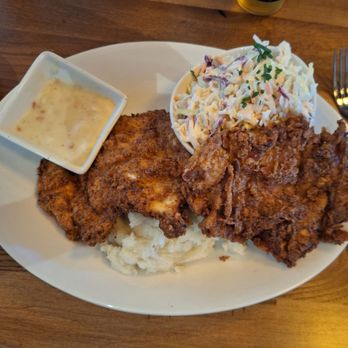 Oswego Grill - Fried chicken dinner - American Near Me - Vancouver, Washington Oswego Grill - Fried chicken dinner - American Near Me - Vancouver, Washington