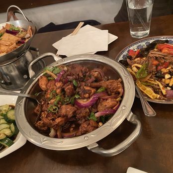 Cubist Circle - Szechuan Near Me - Brookline, Massachusetts