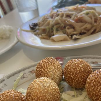 Four Streams Kitchen - Szechuan Near Me - Aptos, California