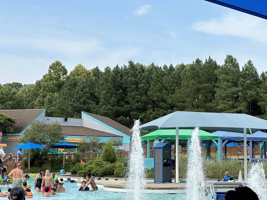 Water Country USA by null