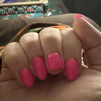Charming Nails & Spa - Broken nail that really hurts - Nail Salons Near Me - West Hartford, Connecticut Charming Nails & Spa - Broken nail that really hurts - Nail Salons Near Me - West Hartford, Connecticut